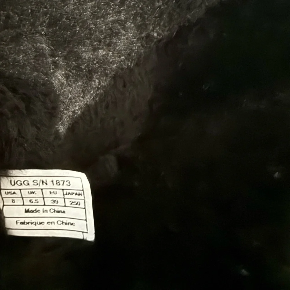 Ugg Women's Black Boots size 8 - Picture 3 of 3